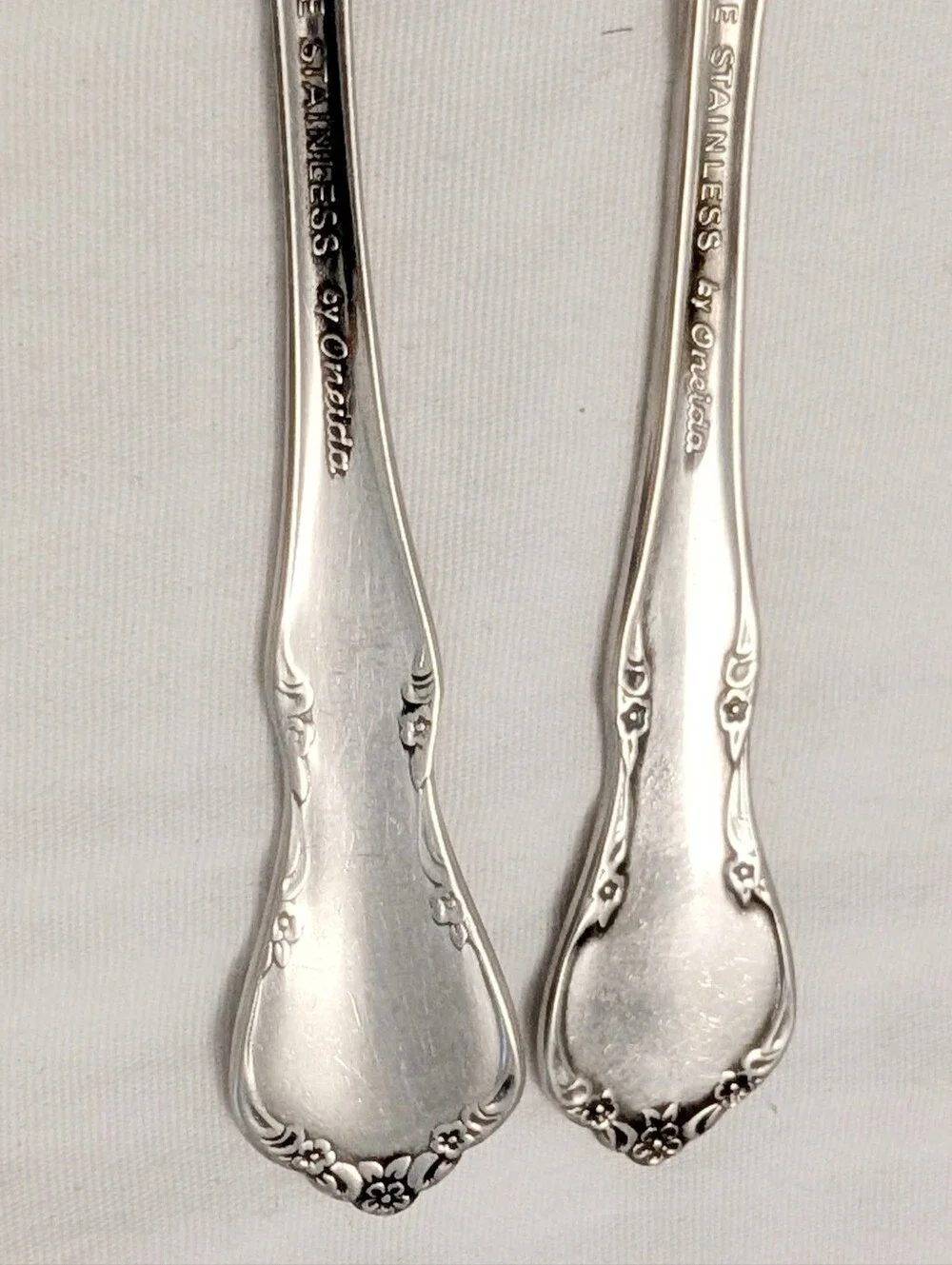 VINTAGE Childrens Stainless Flatwear Set Oneida Chateau Retro Classic Spoon Fork